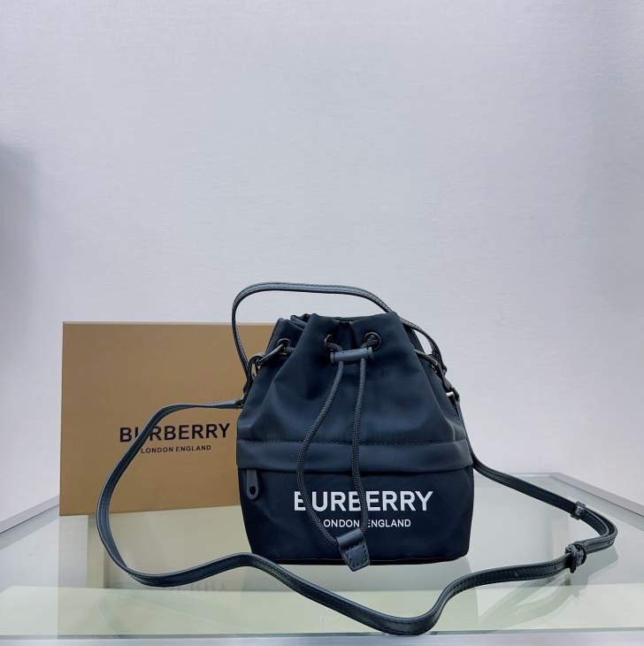 Picture of Burberry Handbags _SKUfw176331645fw